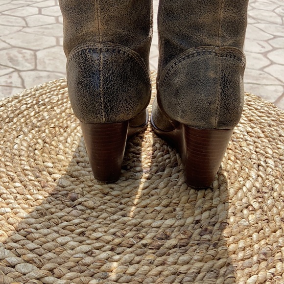 {FOSSIL} “Caroline” Distressed Leather Boots - Picture 5 of 11